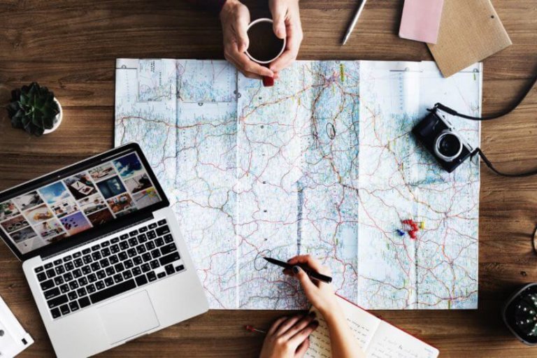 best travel instagrams map