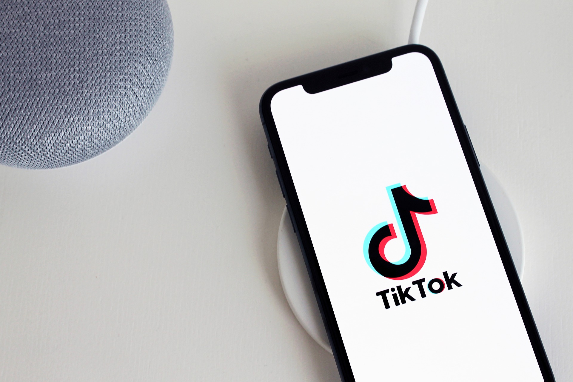 TikTok ✓